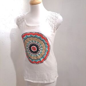 Point Zero | White colorful Mandela boho sleevless shirt lace details